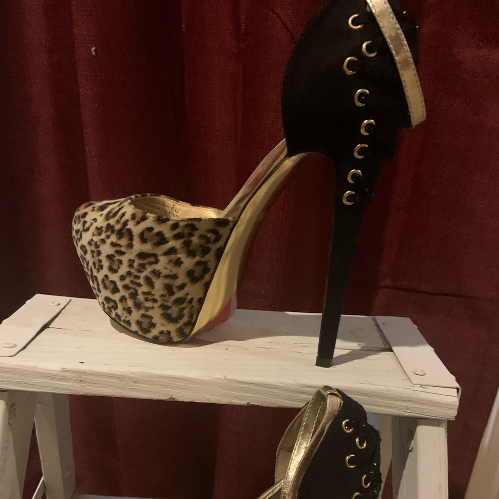 Leopard print heels - Picture 2 of 4